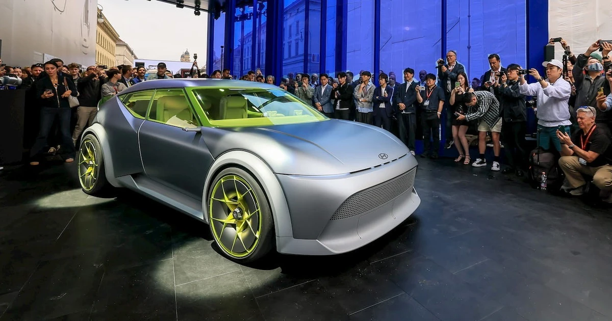 Hyundai hé lộ diện mạo của các dòng SUV và ô tô điện tương lai