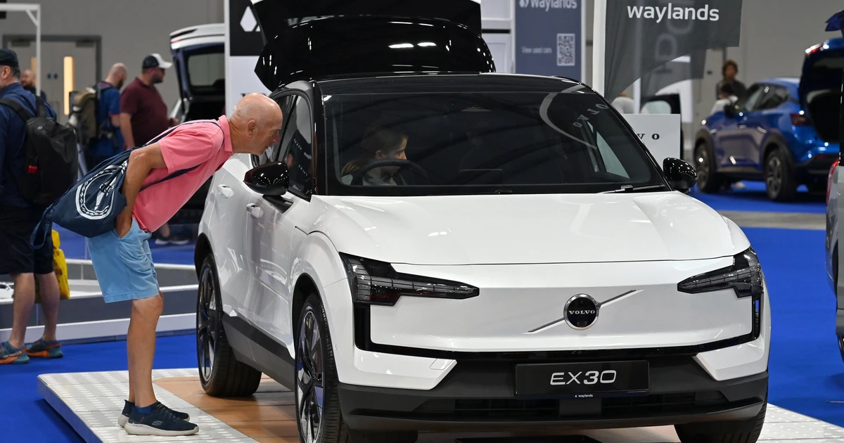 Nhiều nước cắt hỗ trợ, lượng tiêu thụ xe điện toàn cầu lao dốc