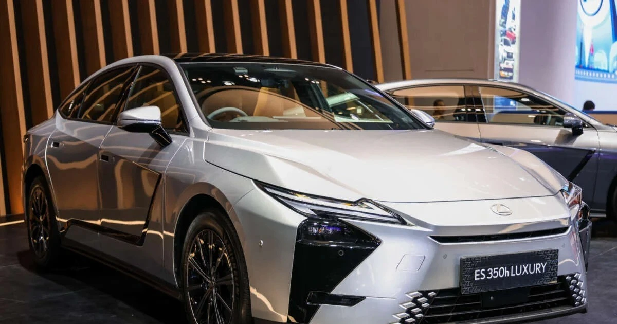Lexus ES đời mới ra mắt Đông Nam Á giá dưới 2 tỷ, chờ ngày về Việt Nam