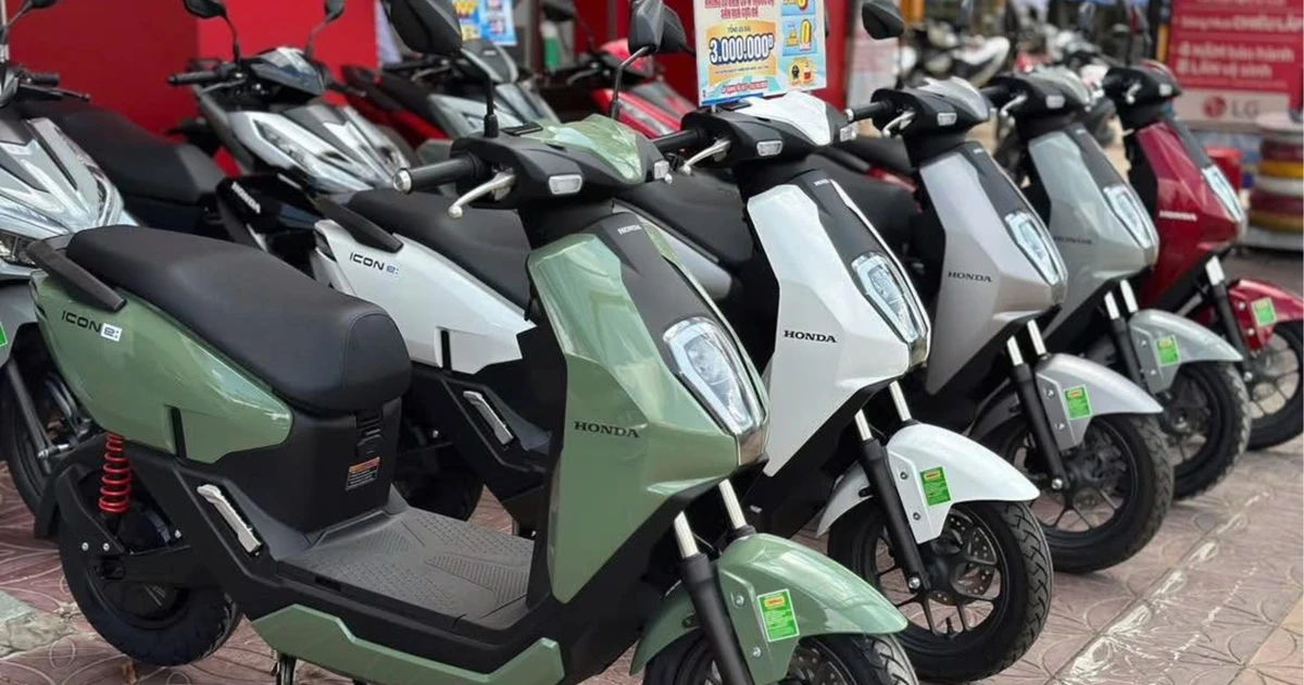 Xe máy điện Nhật liên tục giảm giá để cạnh tranh