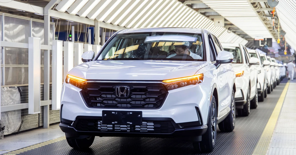 Honda CR-V vượt mặt 'vua doanh số' của Toyota