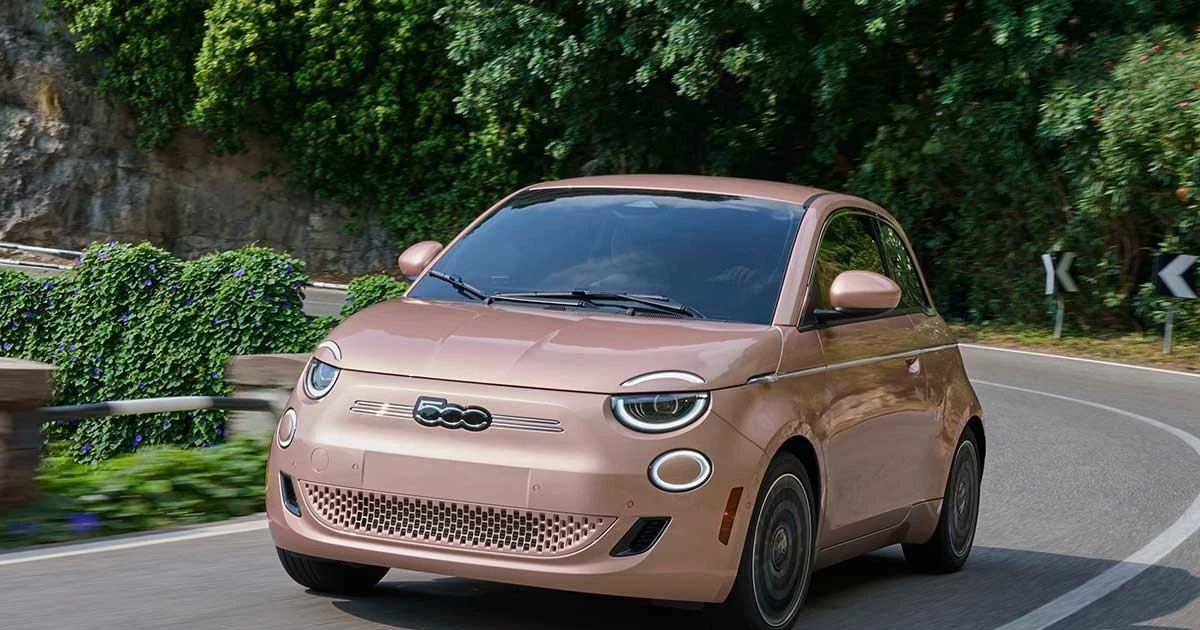 Mẫu xe điện cỡ nhỏ được giảm gần nửa giá tại đại lý