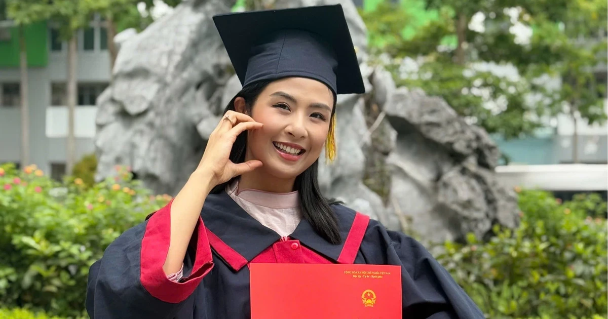 Hoa hậu Ngọc Hân bảo vệ thành công luận văn thạc sĩ