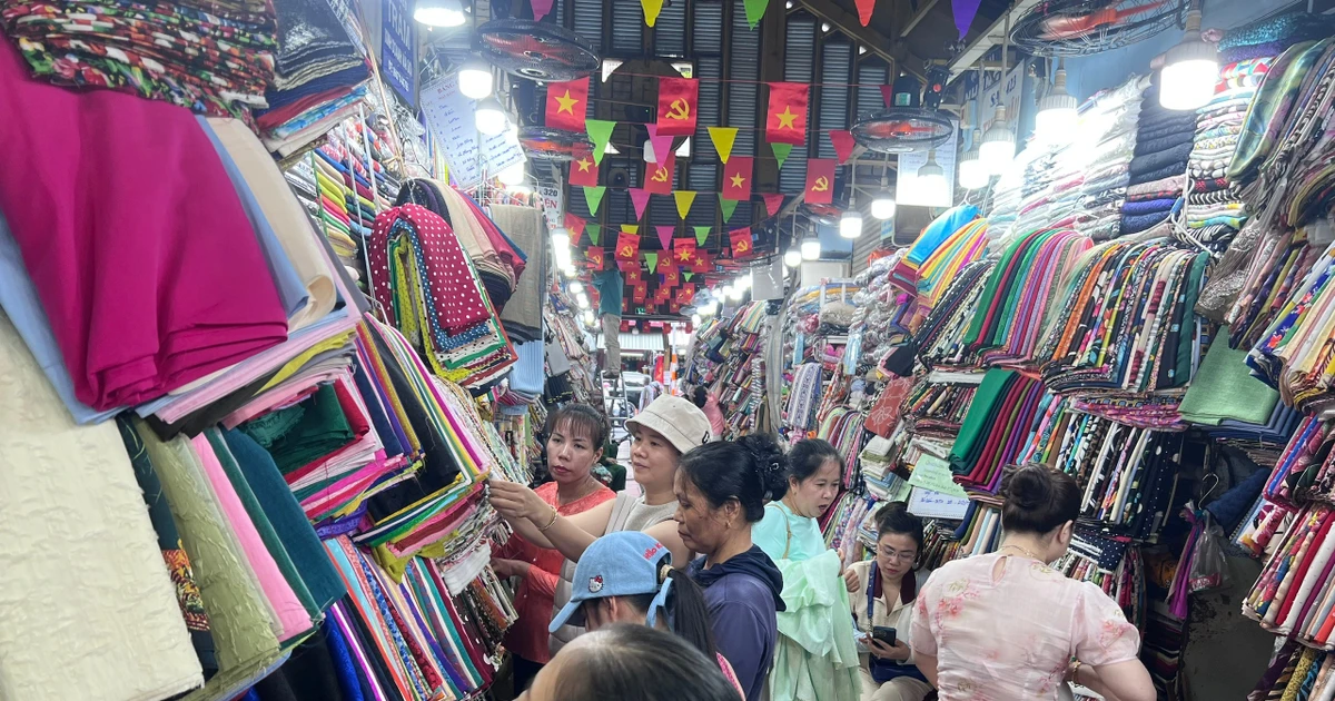 Kéo khách đến chợ truyền thống bằng chiêu ‘quen mà lạ’