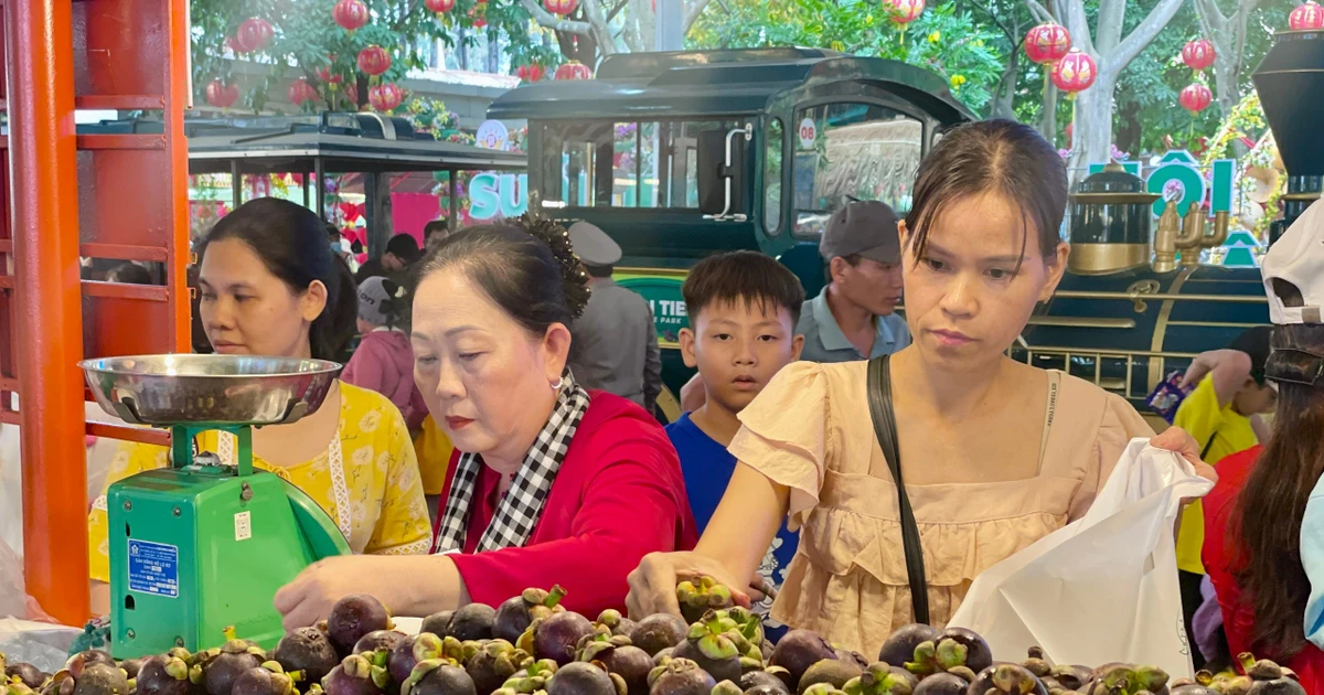 TPHCM vào mùa lễ hội trái cây