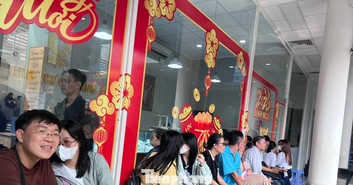 Sôi sục vì vàng trước nghỉ lễ