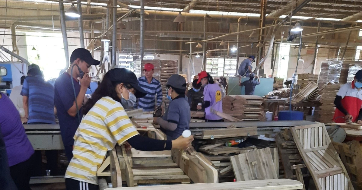 Doanh nghiệp xoay xở giữa ‘bão’ lãi suất