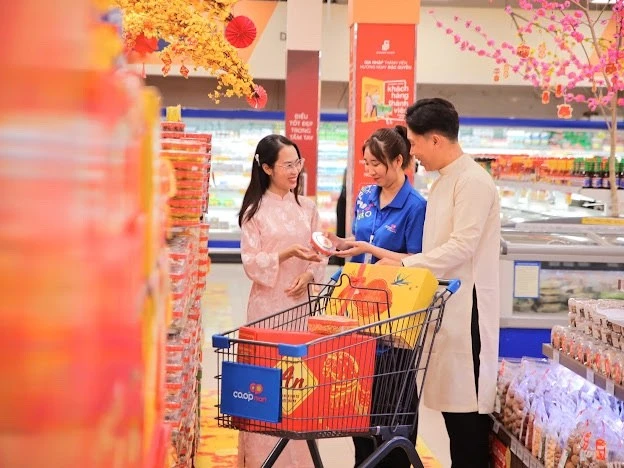 Hàng Việt chiếm lĩnh thị trường Tết