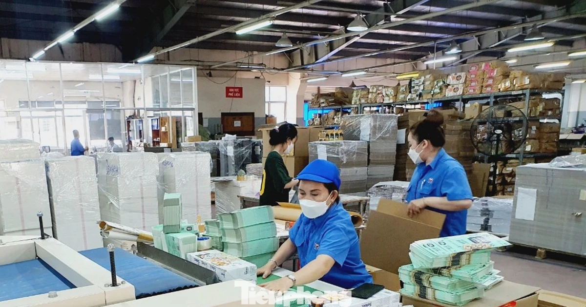 Doanh nghiệp xoay lịch cho công nhân nghỉ lễ Giỗ Tổ, 30/4-1/5 thế nào?