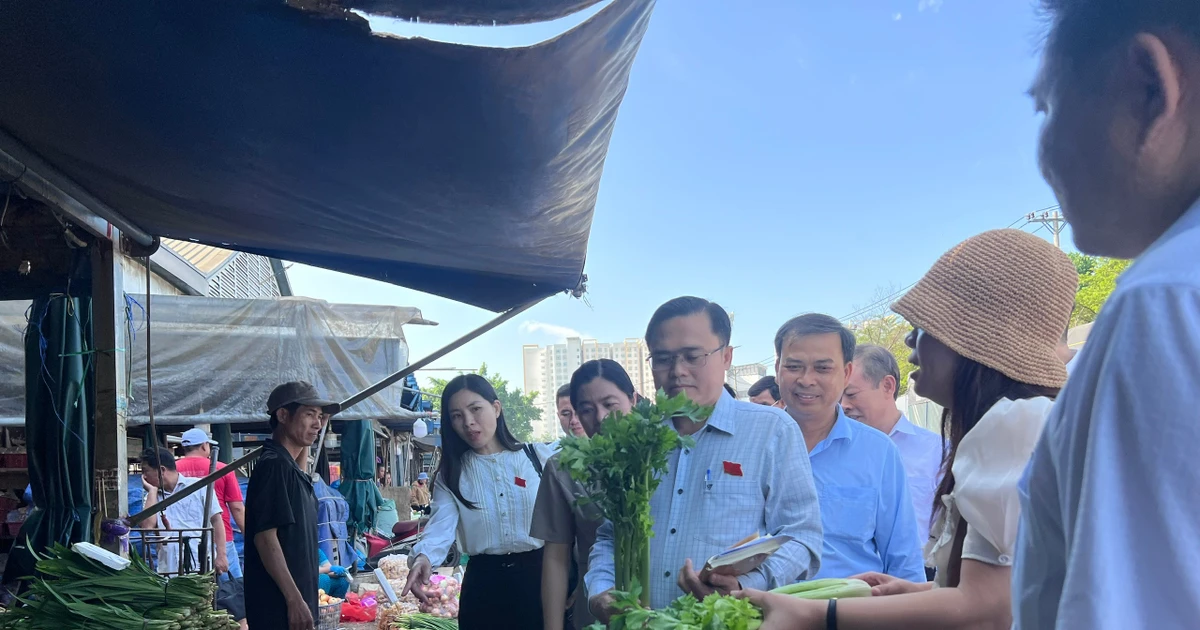 An toàn thực phẩm tại chợ đầu mối: Mới quản đầu ngọn, chưa xác định được 'gốc'