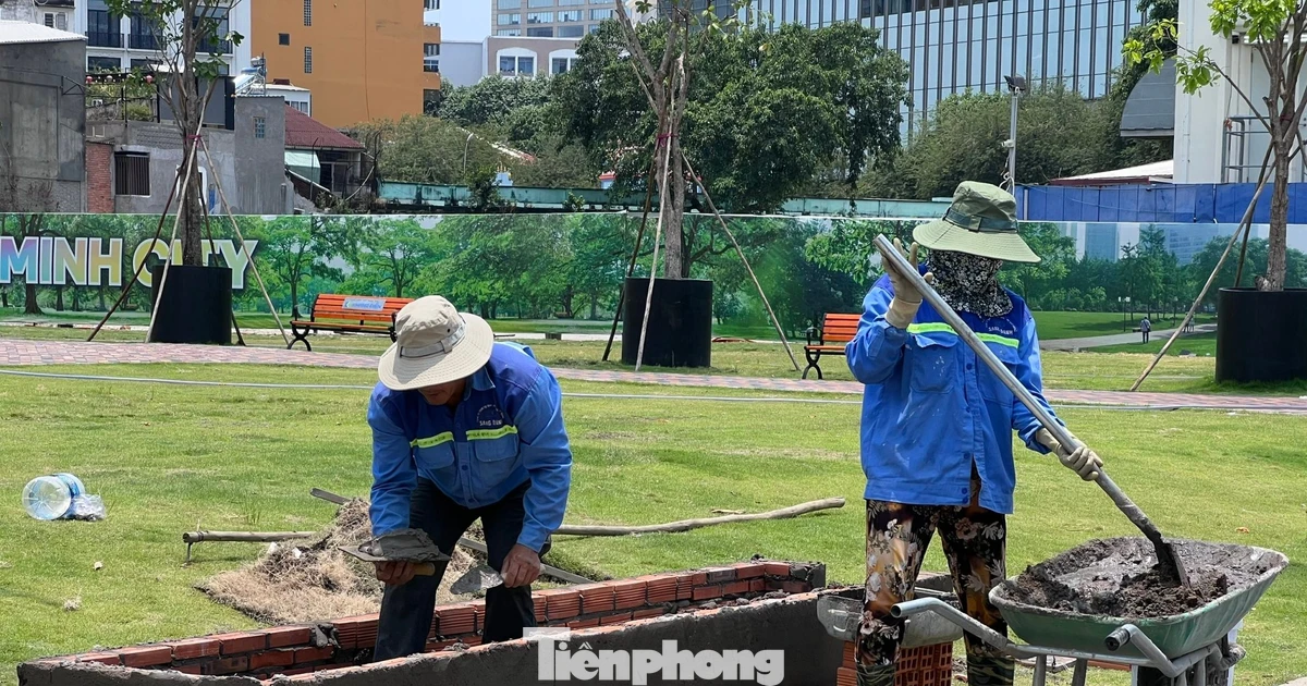 Mưu sinh giữa cái nắng đổ lửa ở TPHCM