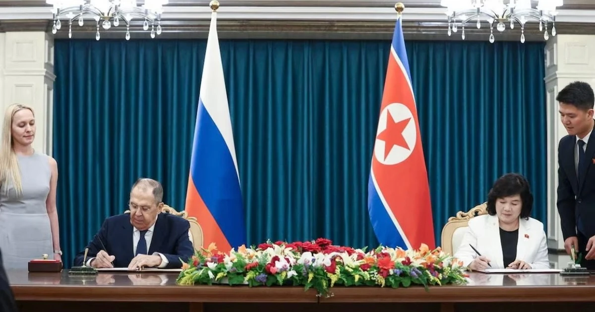 Ngoại trưởng Nga ca ngợi ‘tình huynh đệ bất khả chiến bại’ với Triều Tiên