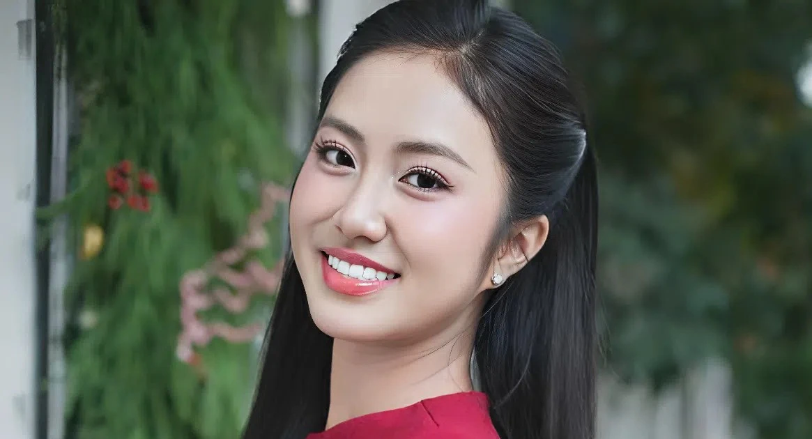 Hoa hậu Hà Trúc Linh: 'Thích ăn cỗ chay mẹ nấu ngày Tết'