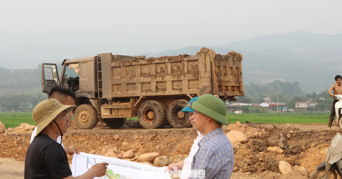 Một phường ở Lào Cai khơi thông dự án 'lụt' tiến độ bằng hành động nhân văn