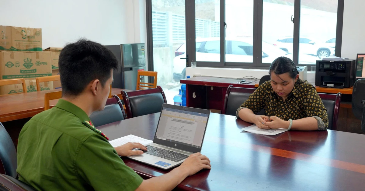 Nữ cán bộ Văn phòng Đăng ký đất đai bị bắt vì hành vi tự ý sửa sổ đỏ