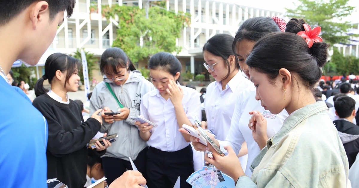 Trạm tiếp sức tinh thần giúp sĩ tử Đà Nẵng 'vượt vũ môn'
