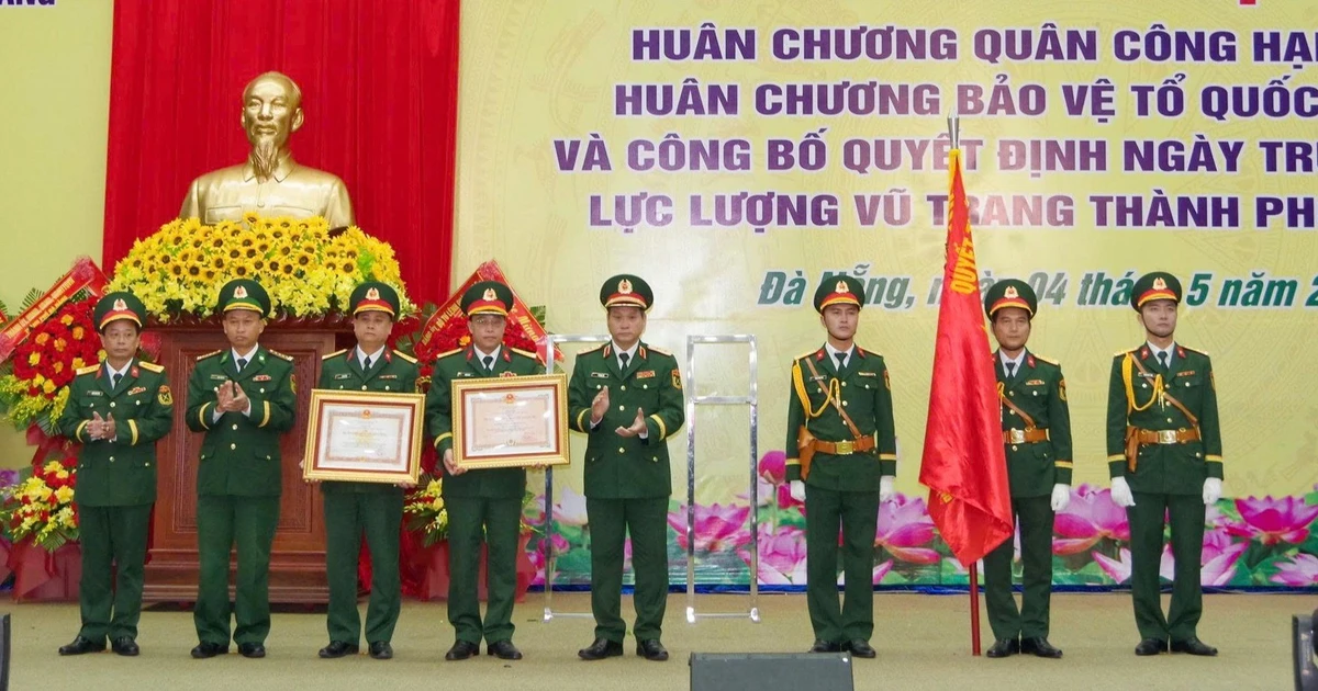 Lực lượng vũ trang TP. Đà Nẵng đón nhận Huân chương Quân công hạng Nhất