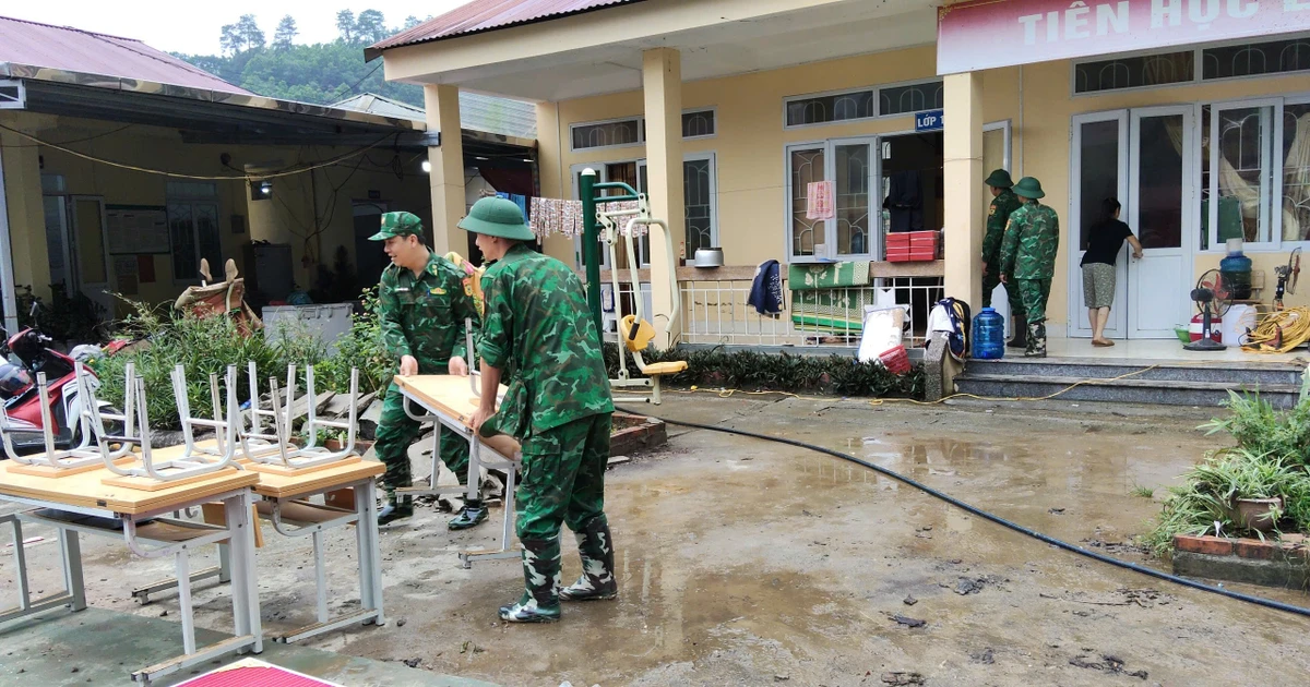 Còn nhà dân bị chia cắt do mưa lũ, sạt lở ở Cao Bằng