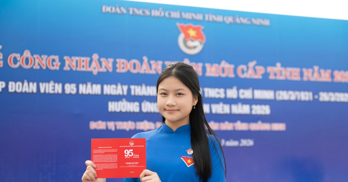 Lễ kết nạp Đoàn đặc biệt cho 400 thanh thiếu niên Quảng Ninh