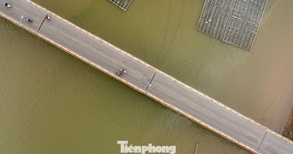 Tháo dỡ cây cầu 27 năm tuổi ở Quảng Ninh để xây cầu mới gần 800 tỷ đồng