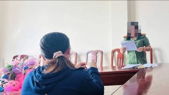 Phạt 2 người phụ nữ thông tin sai sự thật về lũ ở Đắk Lắk