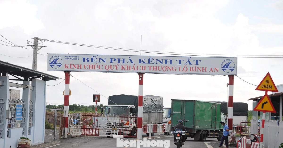 Vĩnh Long xin trung ương vốn để duy trì hoạt động cụm phà Vàm Cống