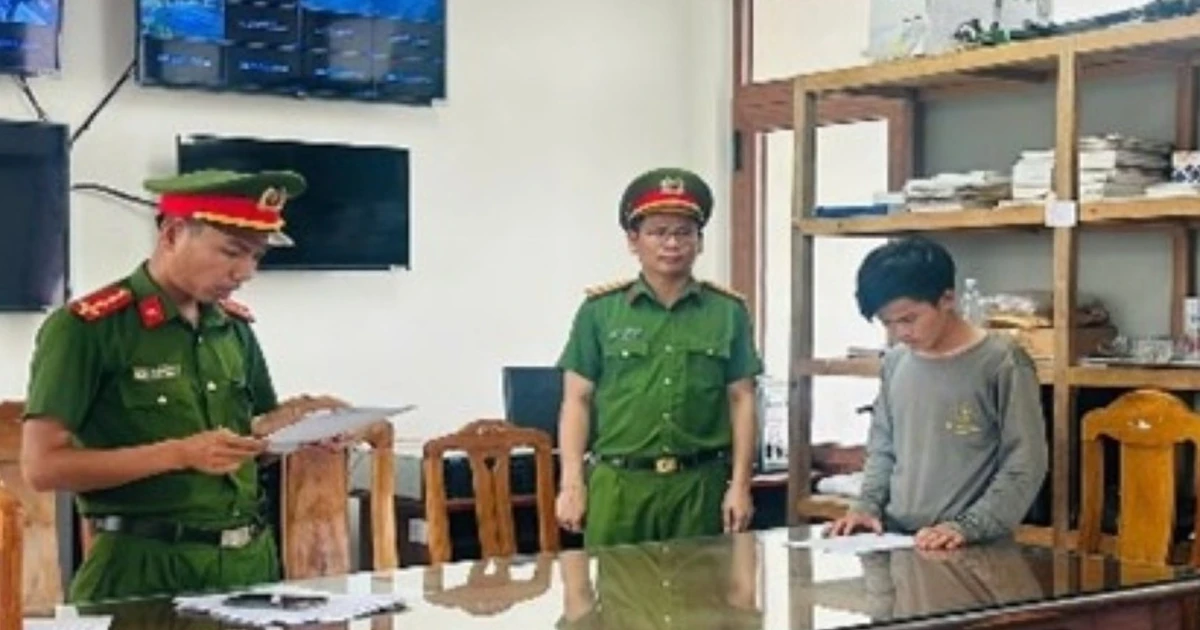 Khởi tố đối tượng dùng clip nhạy cảm khống chế, ép bạn gái cũ quan hệ tình dục
