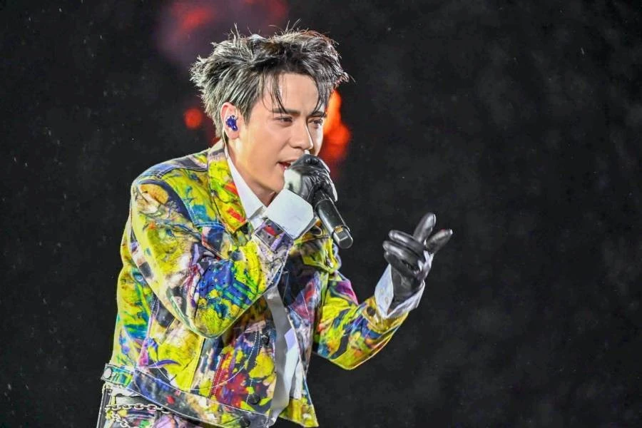 Sân khấu “triệu view” tại concert Thanh Xuân: Quang Hùng MasterD “trói” chặt hàng vạn trái tim