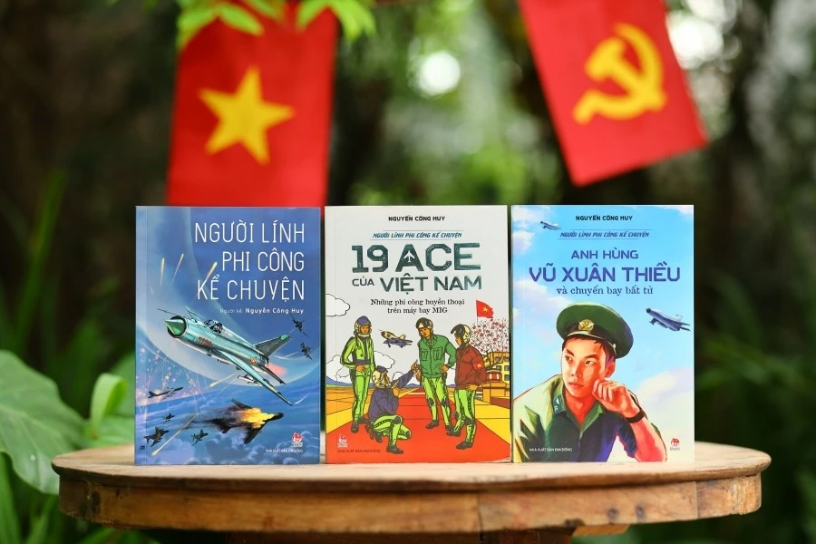 Bộ sách "Người lính phi công kể chuyện": Những anh hùng trên bầu trời rực lửa