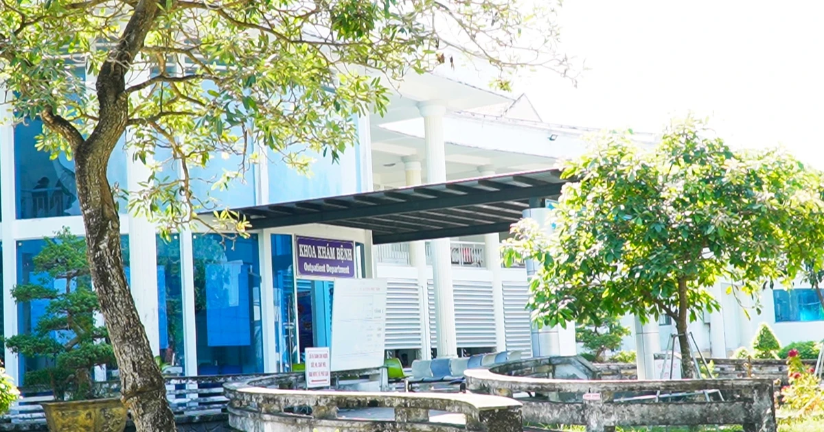 Nỗi lòng nhân viên y tế ở Cà Mau khi Tết đến, lương chưa về