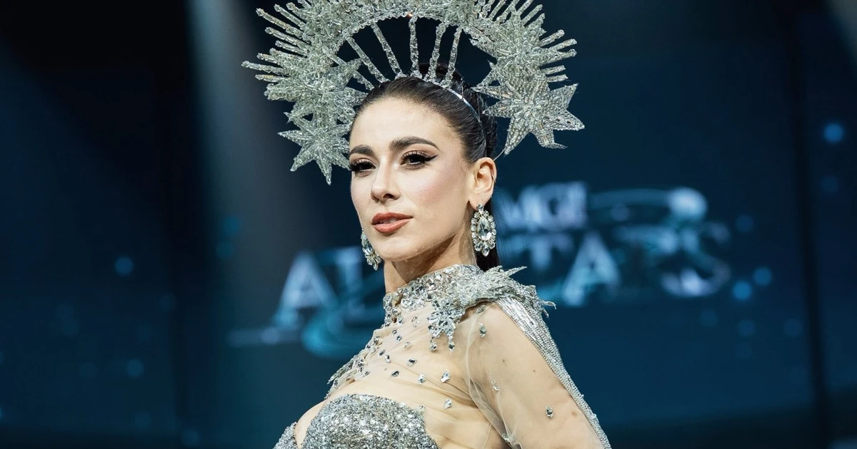 Thí sinh Hoa hậu Hòa bình diễn áo tắm