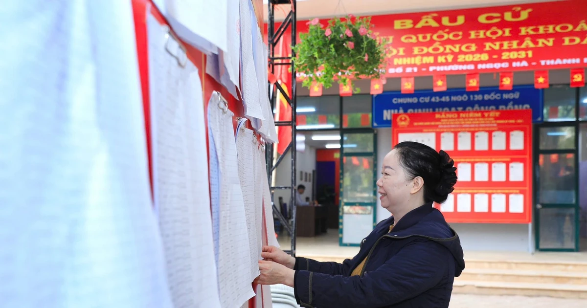 Chủ tịch Hà Nội yêu cầu các phường đảm bảo thái độ phục vụ cử tri trang trọng, cầu thị