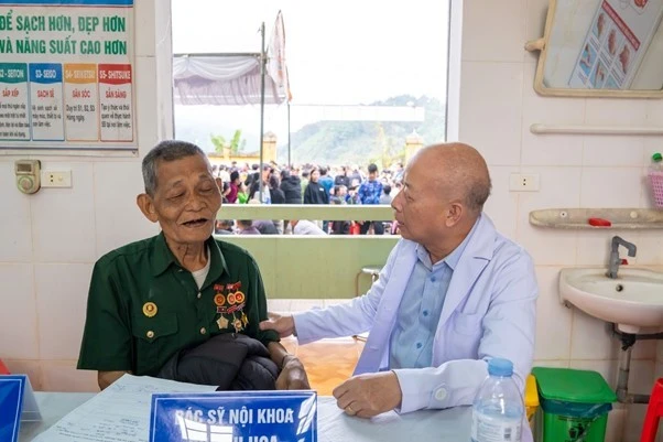 Longevity đồng hành cùng chương trình 'Tết ấm vùng cao 2026' tại xã Yên Hòa, tỉnh Nghệ An