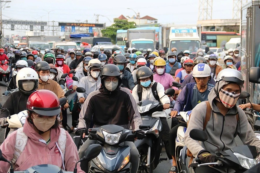 Hà Nội thí điểm cấm xe máy xăng: Lắp đặt công nghệ nhận diện biển số xe tự động để xử lý vi phạm