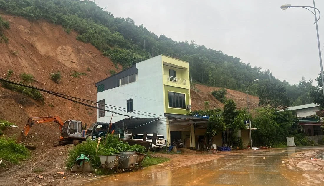 Nhiều khu vực ở Thái Nguyên bị sạt lở do mưa lớn