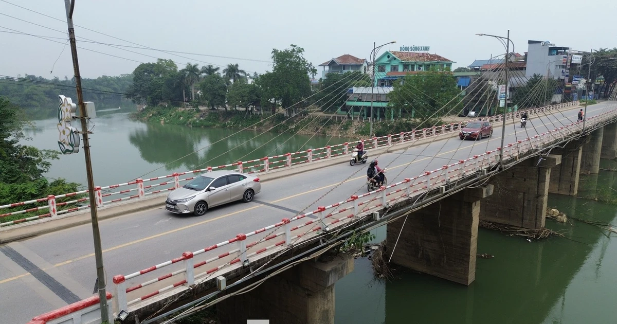 Thái Nguyên cấm người và phương tiện qua cầu Gia Bẩy