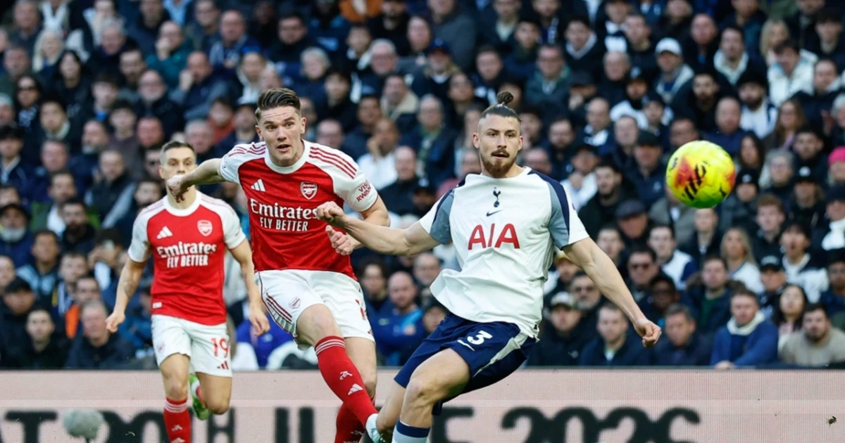 HIGHLIGHTS: Arsenal đè bẹp Tottenham, tăng tốc với Man City