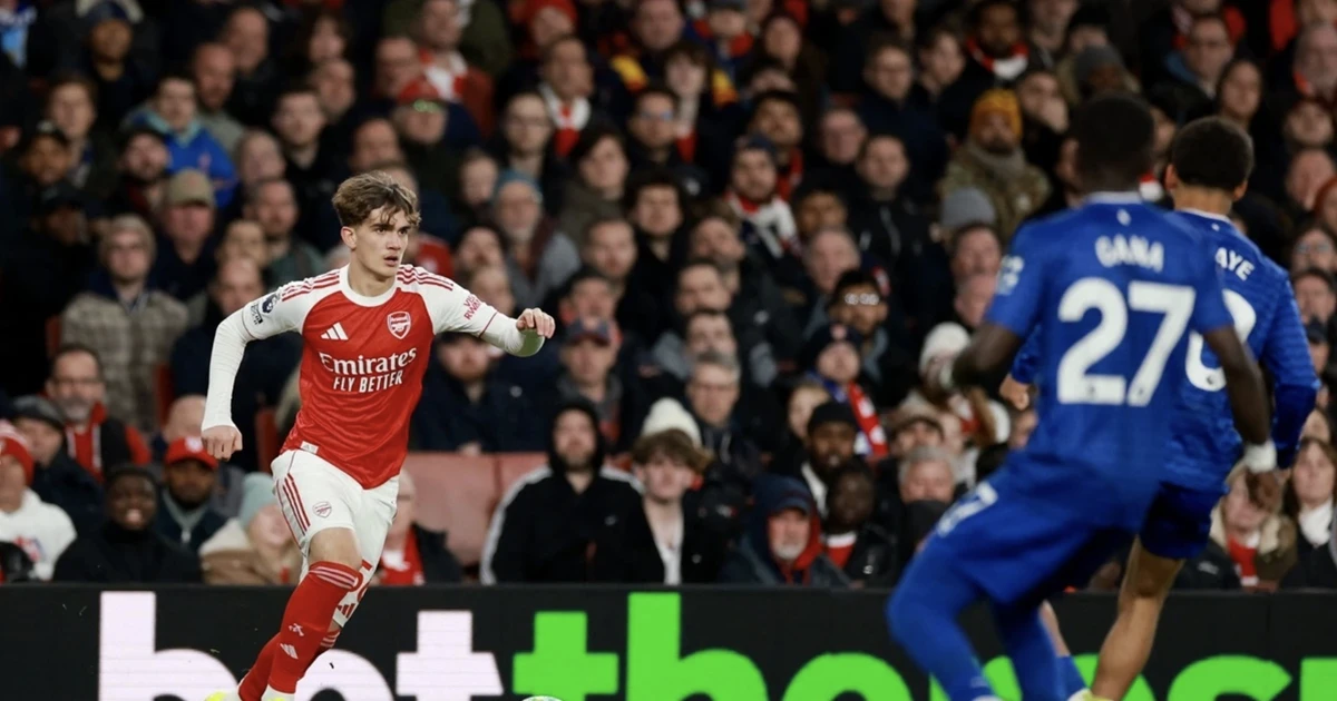 HIGHLIGHTS: Tiền vệ 16 tuổi ghi bàn, Arsenal thắng nghẹt thở Everton