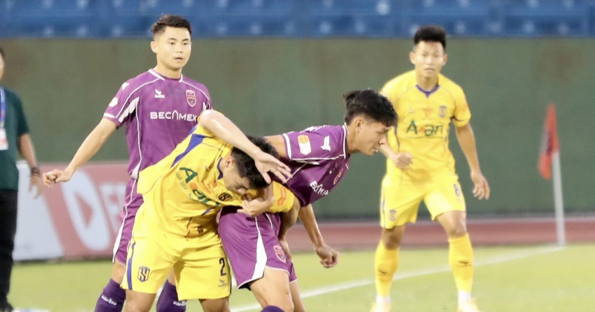 Đua trụ hạng V.League: Vì sao Becamex TPHCM bất lợi nhất?