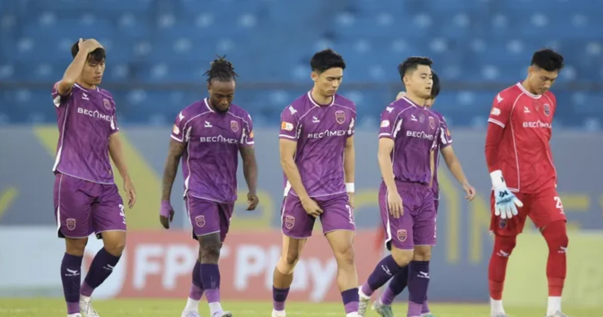 Becamex TPHCM rớt hạng và vòng quay nghiệt ngã của V.League