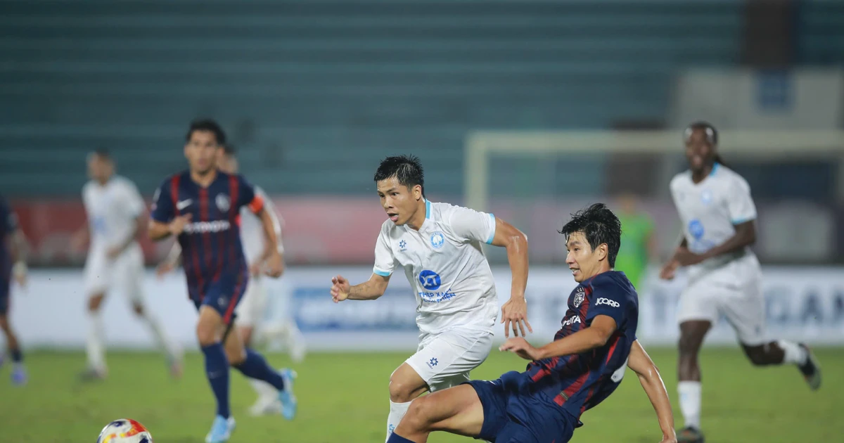 Thép Xanh Nam Định hòa Johor, vào bán kết Cúp C1 Đông Nam Á với ngôi nhất bảng