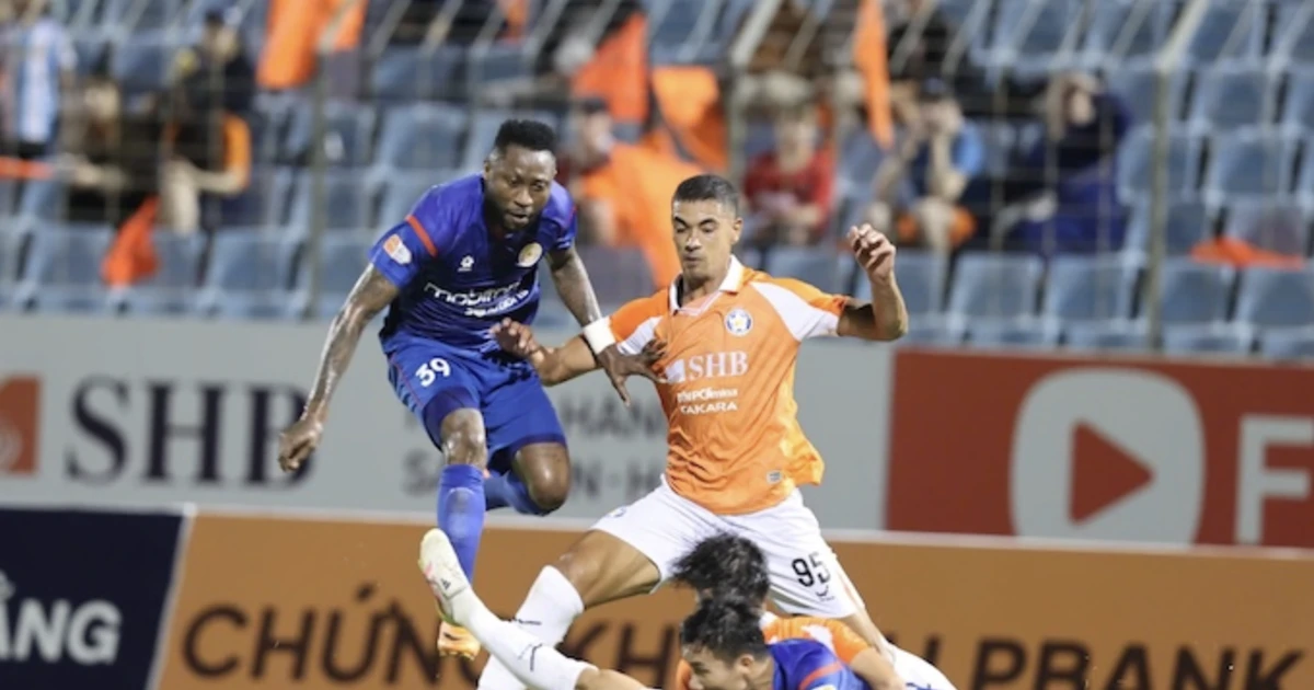 HIGHLIGHTS: Tuyển thủ U23 Việt Nam toả sáng, SHB Đà Nẵng thắng đậm PVF-CAND