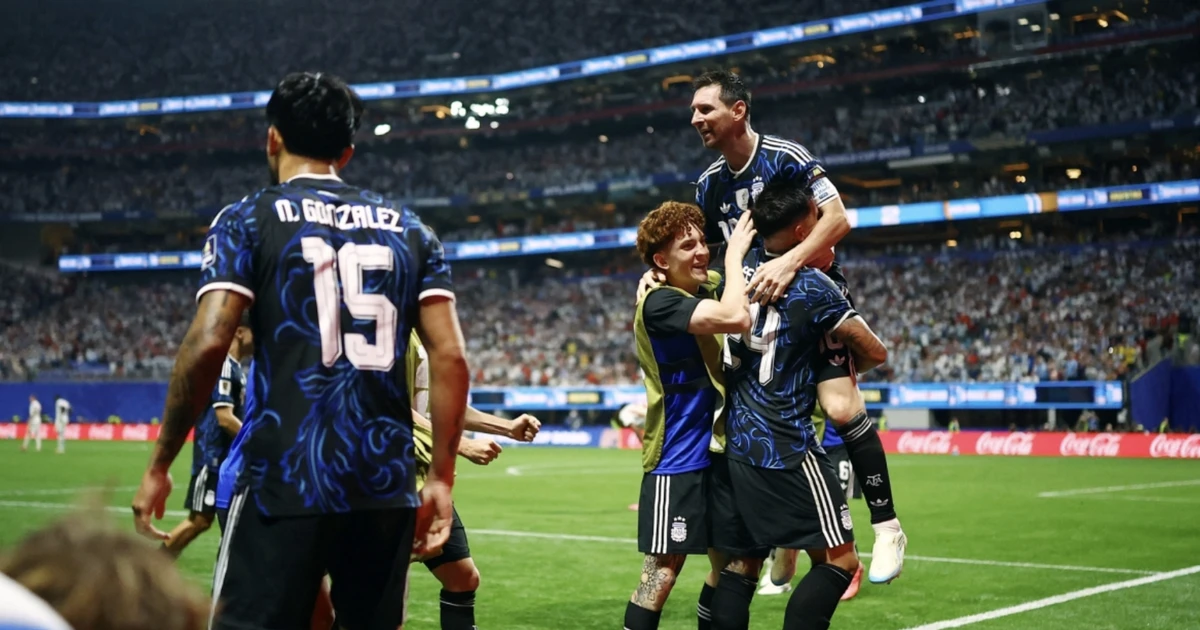 Chuyên gia Việt: Lionel Messi, Rodri và chiến thắng nghẹt thở cho Tây Ban Nha
