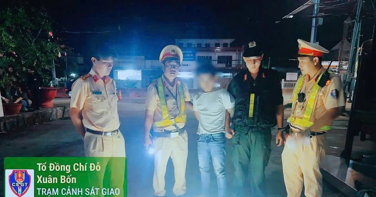 Mang ma túy, chống đối CSGT rồi tăng ga bỏ chạy