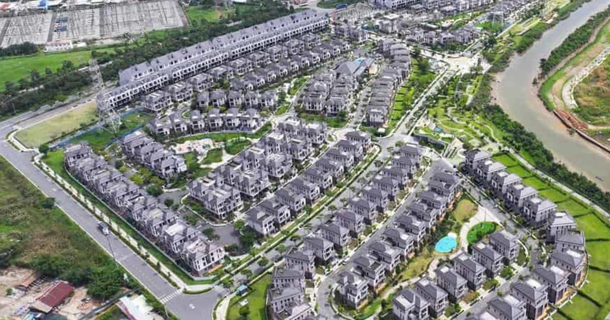 Hàng trăm căn biệt thự, nhà liên kế ở TPHCM được cấp sổ