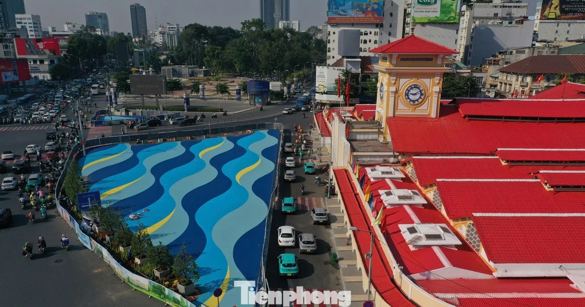 Tin mới về đề xuất dừng chỉnh trang chợ Bến Thành, Hồ Con Rùa