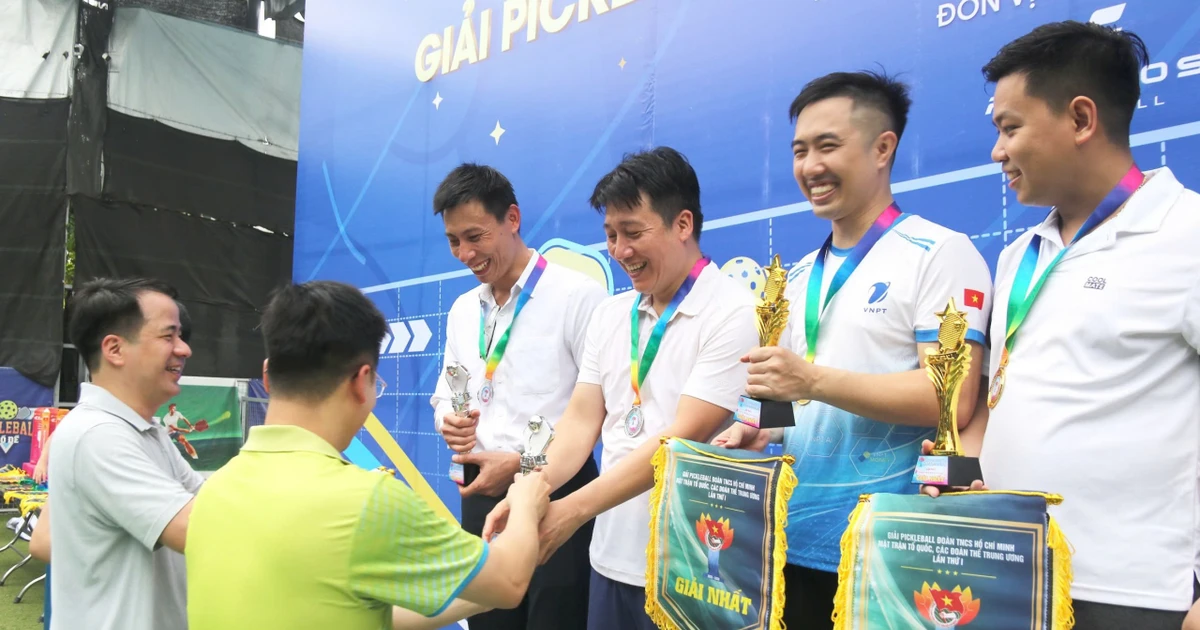Sôi nổi giải pickleball thanh niên 'Đại đoàn kết'