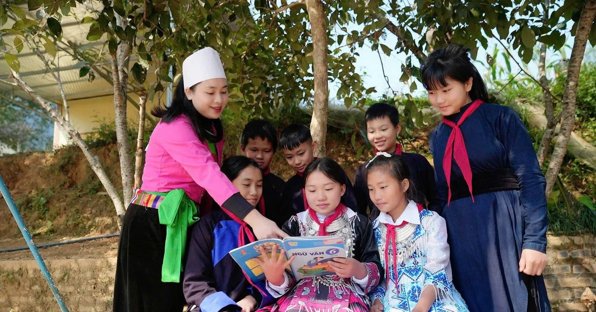 Những 'cánh én' trên hành trình 85 năm Đội ta lớn lên cùng đất nước