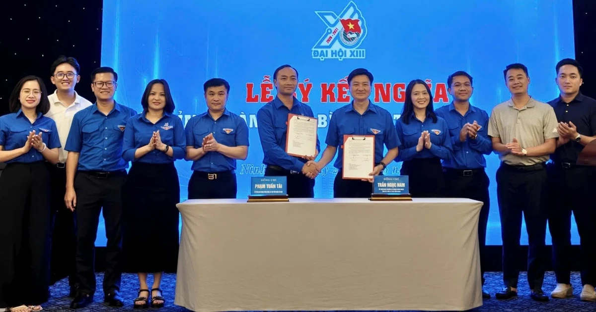 Tỉnh Đoàn Ninh Bình và Cà Mau ký kết nghĩa với nhiều nội dung quan trọng