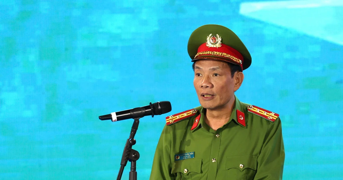 Cán bộ Đoàn Cảnh sát Cơ động phải bám sát thao trường, lăn lộn cùng chiến sĩ